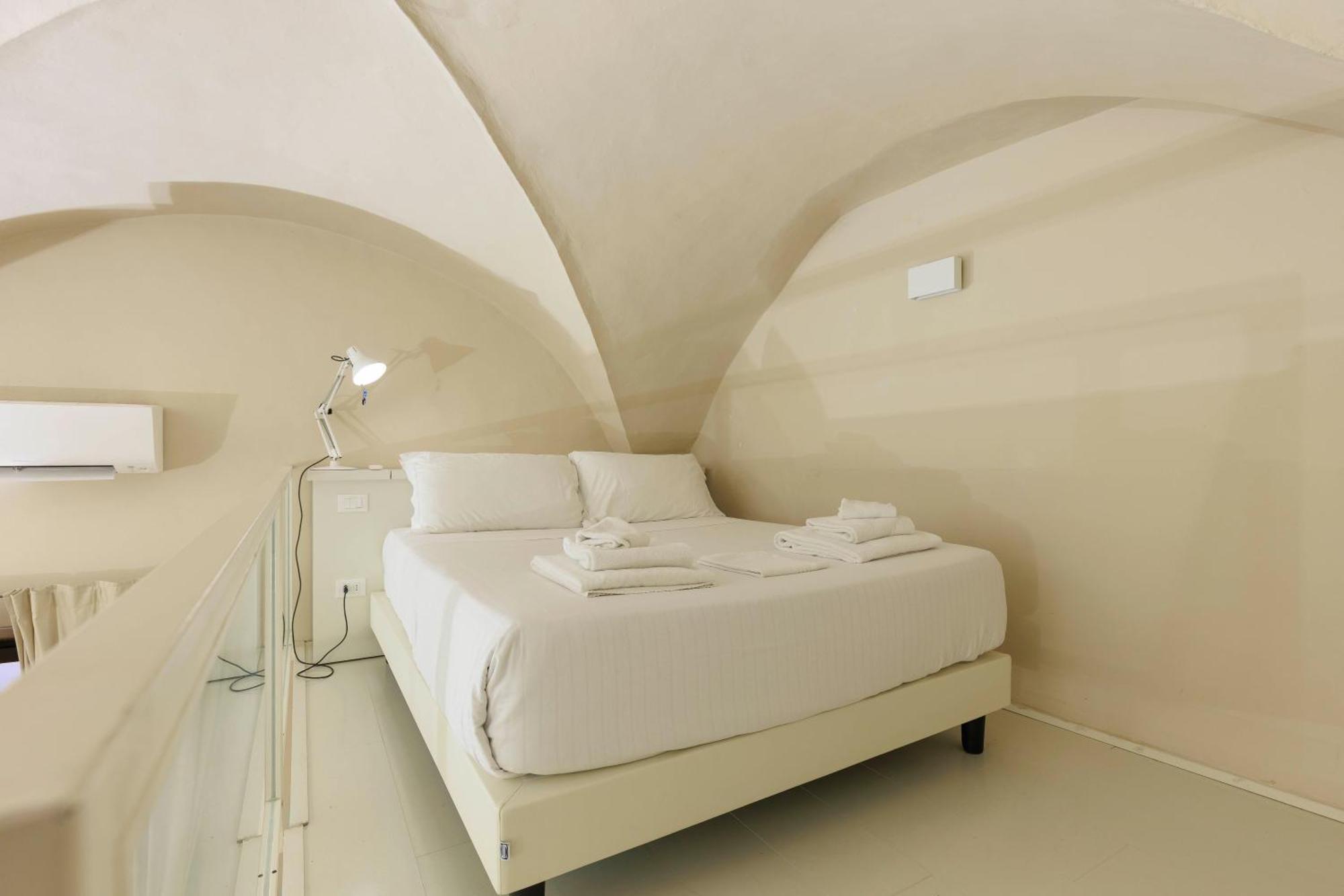 Santa Croce Deluxe Apartment Florence Ngoại thất bức ảnh