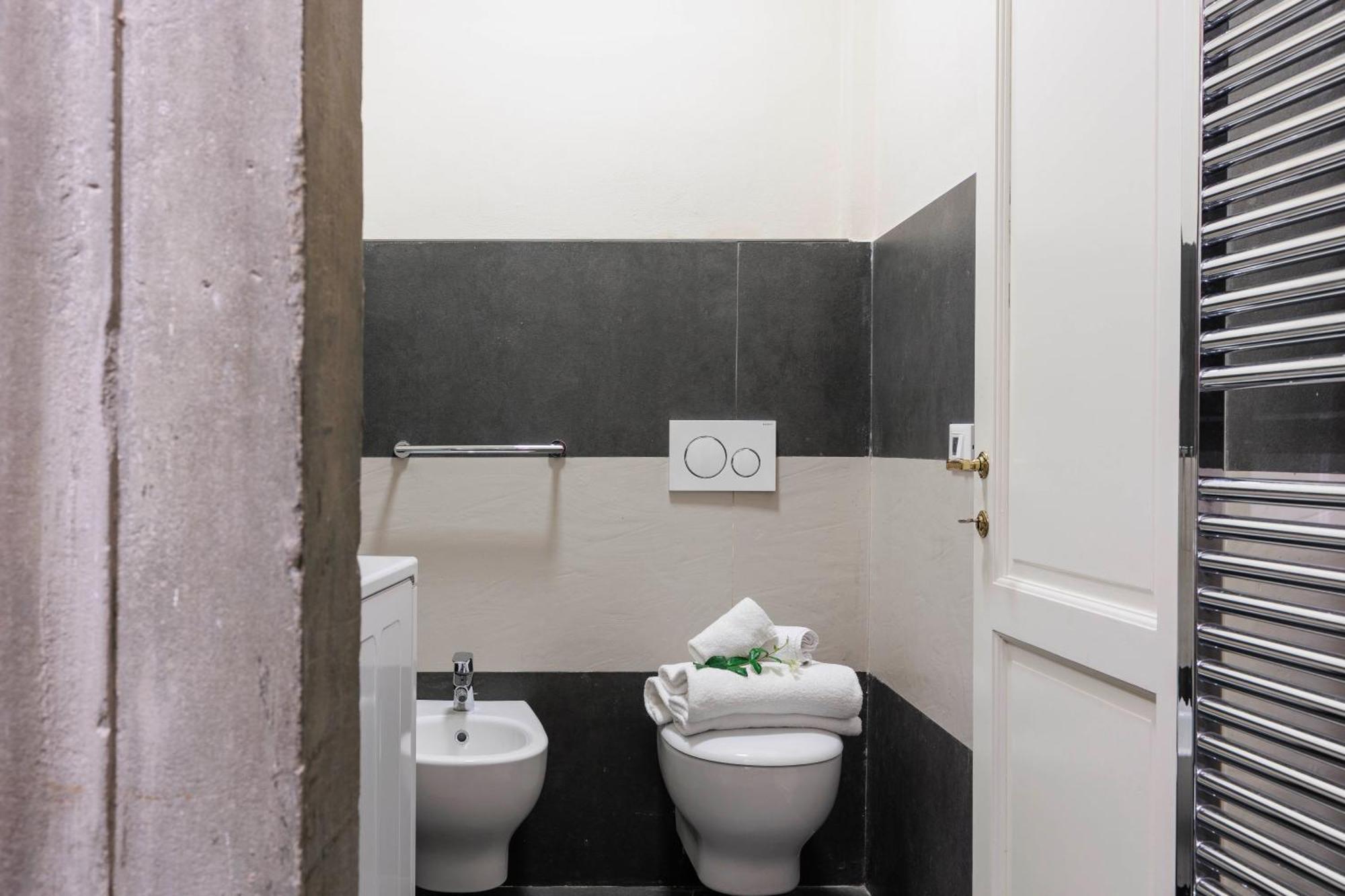 Santa Croce Deluxe Apartment Florence Ngoại thất bức ảnh